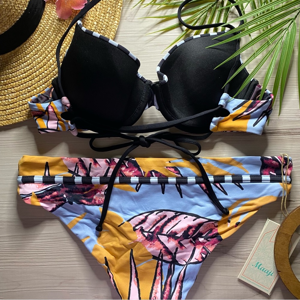 ๐บ Maaji Bikini Set ๐ - Picture 8 of 16
